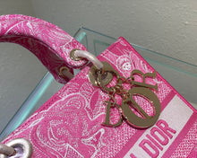 Load image into Gallery viewer, Christian Dior Medium Lady D Lite Bag