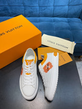 Load image into Gallery viewer, Louis Vuitton Time Out Sneakers
