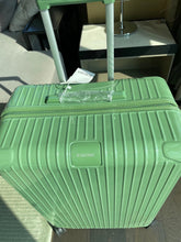 Load image into Gallery viewer, Rimowa Large Essential Suitcase