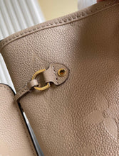 Load image into Gallery viewer, Louis Vuitton Neverfull MM Bag
