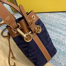 Load image into Gallery viewer, Fendi Mon Tresor Mini Bag - LUXURY KLOZETT