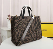 Load image into Gallery viewer, Fendi Shopper Bag