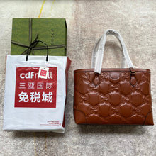 Load image into Gallery viewer, Gucci GG Matelasse Leather Medium Tote Bag