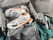 Load image into Gallery viewer, Balenciaga Track.2 Trainers - LUXURY KLOZETT