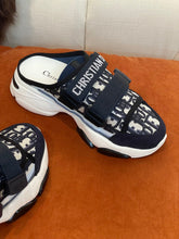 Load image into Gallery viewer, Christian Dior D Wander Sneakers