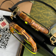 Load image into Gallery viewer, Gucci Diana Medium Tote Bag