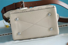 Load image into Gallery viewer, Louis Vuitton Muria Bucket Bag