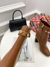 Load image into Gallery viewer, Louis Vuitton Silhouette Ankle Boots