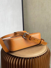 Load image into Gallery viewer, Louis Vuitton Marelle Bag