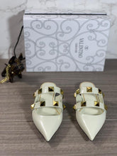 Load image into Gallery viewer, Valentino Mule