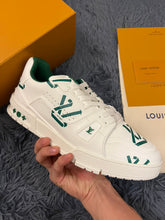Load image into Gallery viewer, Louis Vuitton Trainer Sneakers