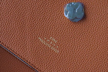 Load image into Gallery viewer, Louis Vuitton Pont 9 Soft MM Bag