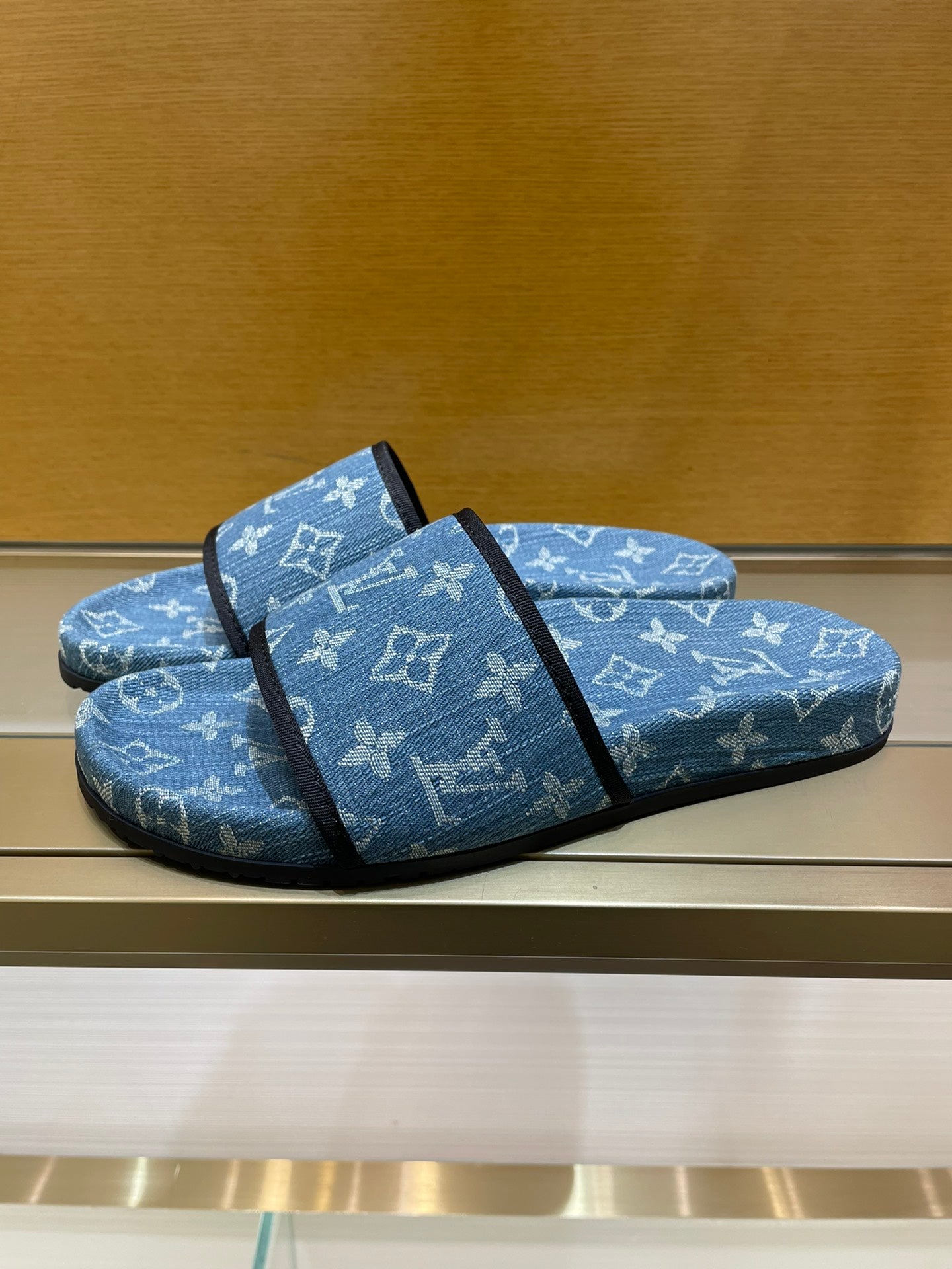 Denim Louis Vuitton Slides Blue Louis Vuitton Navy Blue Monogram