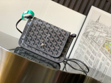 Load image into Gallery viewer, Goyard Plumet Pocket Wallet Bag