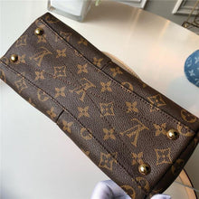 Load image into Gallery viewer, Louis Vuitton V Tote BB Bag - LUXURY KLOZETT