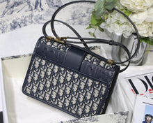 Load image into Gallery viewer, Christian Dior 30 Montaigne Bag