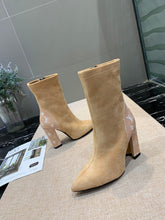 Load image into Gallery viewer, Louis Vuitton Boots