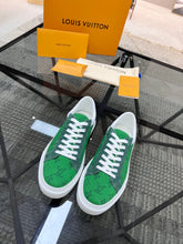 Load image into Gallery viewer, Louis Vuitton Ollie Sneakers