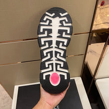 Load image into Gallery viewer, Versace Trigreca Sneakers