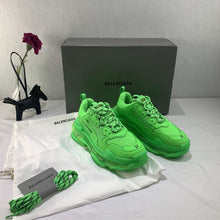 Load image into Gallery viewer, Balenciaga Triple S Sneaker - LUXURY KLOZETT