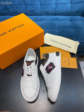 Load image into Gallery viewer, Louis Vuitton Time Out Sneakers