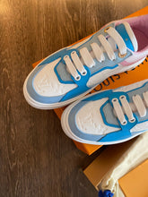 Load image into Gallery viewer, Louis Vuitton Time Out Sneakers