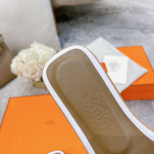 Load image into Gallery viewer, Hermes Aloha Sandal