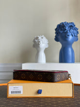 Load image into Gallery viewer, Louis Vuitton Felicie Pochette Bag