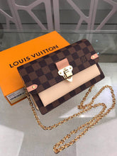 Load image into Gallery viewer, Louis Vuitton Vavin Chain Wallet