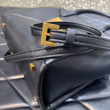 Load image into Gallery viewer, Valentino One Stud Small Bag