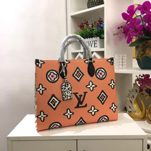 Load image into Gallery viewer, Louis Vuitton OnTheGo GM Bag