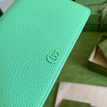 Load image into Gallery viewer, Gucci GG Marmont Mini Chain Bag