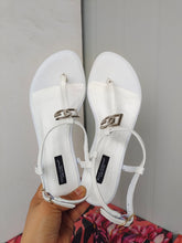 Load image into Gallery viewer, Dolce & Gabbana Patent Leather DG Thong Sandal