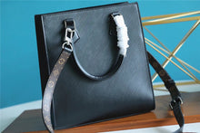 Load image into Gallery viewer, Louis Vuitton Sac Plat PM Bag
