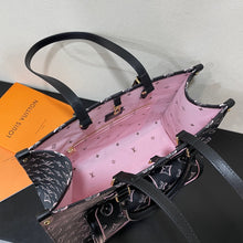 Load image into Gallery viewer, Louis Vuitton OnTheGo MM Bag