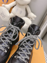 Load image into Gallery viewer, Louis Vuitton Ruby Flat Ranger Boots