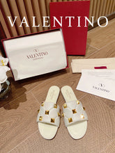 Load image into Gallery viewer, Valentino Roman Stud Flat Slide