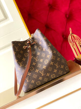 Load image into Gallery viewer, Louis Vuitton NeoNoe MM Bag