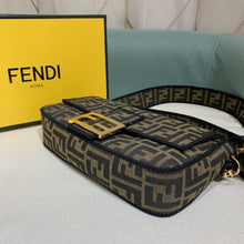 Load image into Gallery viewer, Fendi Baguette Bag - LUXURY KLOZETT
