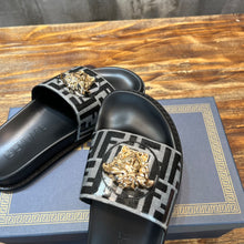 Load image into Gallery viewer, Fendi Men Slides