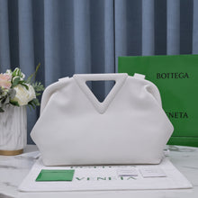 Load image into Gallery viewer, Bottega Veneta Point Medium Bag