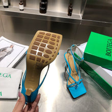 Load image into Gallery viewer, Bottega Veneta Stretch Heels