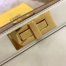 Load image into Gallery viewer, Fendi Peekaboo Small iseeu Bag