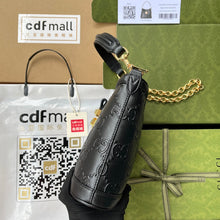 Load image into Gallery viewer, Gucci Small GG Shoulder Bag