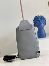 Load image into Gallery viewer, Louis Vuitton Avenue Sling Bag