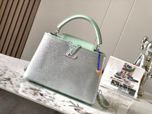 Load image into Gallery viewer, Louis Vuitton Capucines BB Bag