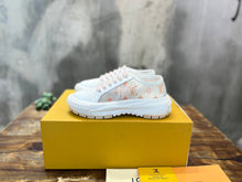 Load image into Gallery viewer, Louis Vuitton Squad Sneakers