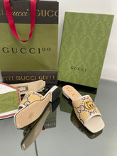 Load image into Gallery viewer, Gucci GG Raffia Effect Slide