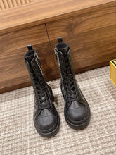 Load image into Gallery viewer, Fendi Rockoko Boots