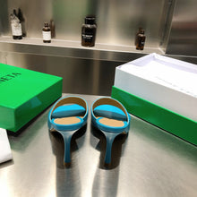 Load image into Gallery viewer, Bottega Veneta Stretch Heels